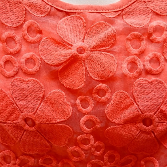 Ladies tank - Picture 2 of 3